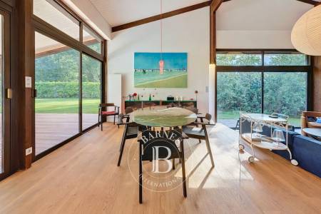 VILLA D’ARCHITECTE EN SECONDE LIGNE À LÈGE-CAP FERRET