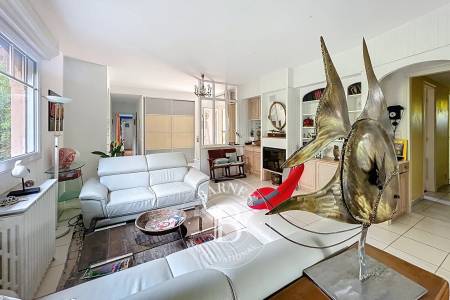 MAISON ARCACHONNAISE AVEC DÉPENDANCES EN VILLE D’AUTOMNE À ARCACHON