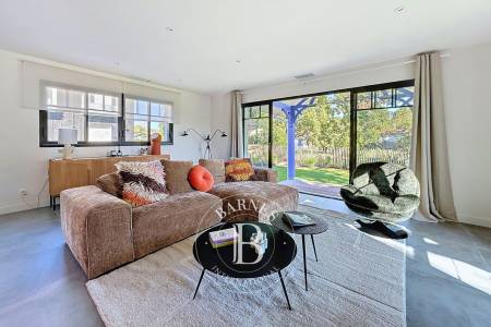 VILLA NEUVE AVEC JARDIN, À QUELQUES PAS DES PLAGES DU MAURET À ANDERNOS