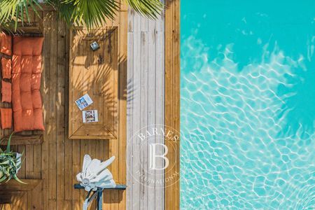 Villa de prestige avec terrasse couverte et espace plancha sur le Bassin d'Arcachon