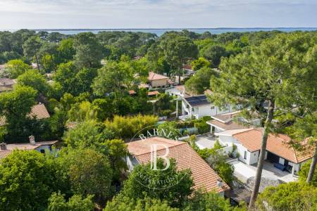 MAISON FAMILIALE AU PYLA-SUR-MER AVEC JARDIN ET ACCÈS RAPIDE AU BASSIN