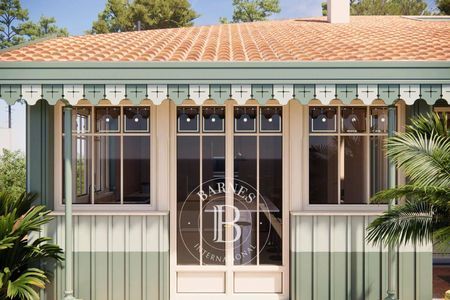 Architecture élégante avec lambrequins sculptés et colonnes Barnes Bassin d’Arcachon