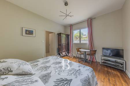 MAISON FAMILIALE AU PYLA-SUR-MER AVEC JARDIN ET ACCÈS RAPIDE AU BASSIN