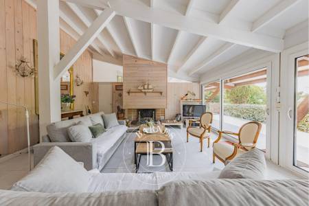 jardin fleuri et entretenu villa Barnes Bassin d’Arcachon