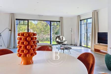 VILLA NEUVE AVEC JARDIN, À QUELQUES PAS DES PLAGES DU MAURET À ANDERNOS