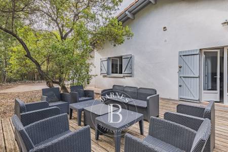 MAISON FAMILIALE AU PYLA-SUR-MER AVEC JARDIN ET ACCÈS RAPIDE AU BASSIN