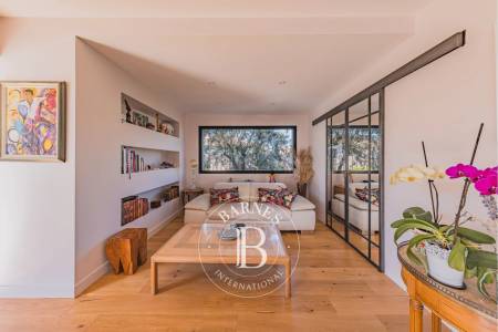 suite parentale avec salle d’eau et jacuzzi privé