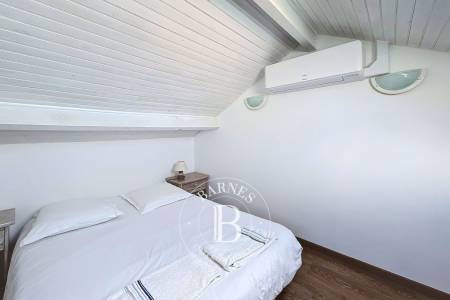VILLA ARCACHONNAISE PROCHE PLAGE DANS LE QUARTIER DES ABATILLES, ARCACHON