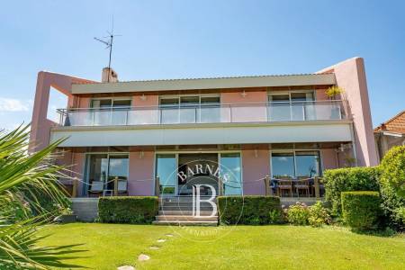 VILLA FAMILIALE EN PREMIÈRE LIGNE À ARCACHON