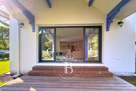 VILLA NEUVE AVEC JARDIN, À QUELQUES PAS DES PLAGES DU MAURET À ANDERNOS