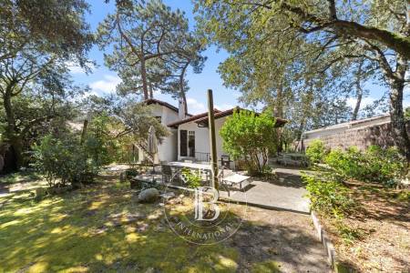 VILLA BASCO-LANDAISE DE CARACTÈRE AU CERCLE DE VOILE AU PYLA-SUR-MER