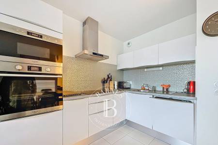 APPARTEMENT 3 PIÈCES AU CALME DANS RÉSIDENCE RÉCENTE À ARCACHON CENTRE