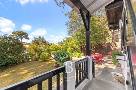 VILLA BASCO-LANDAISE DE CARACTÈRE AU CERCLE DE VOILE AU PYLA-SUR-MER