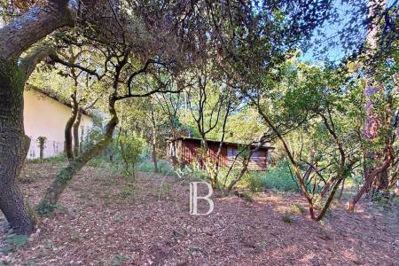 TERRAIN CONSTRUCTIBLE PISCINABLE DE 1 360 M² SUR LA PRESQU’ÎLE CAP FERRET