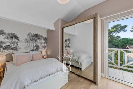 piscine chauffée et terrasse ensoleillée villa pyla-sur-mer agence immobilière