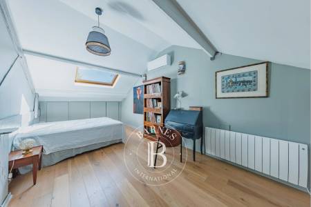 Piscine au sel dans jardin arboré – Bassin d’Arcachon