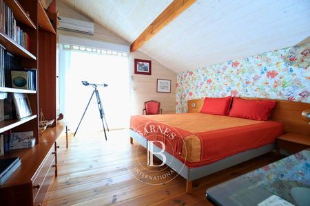 EXCLUSIVITÉ - VILLA AVEC PISCINE AU PORT DE LA TESTE, 4 CHAMBRES