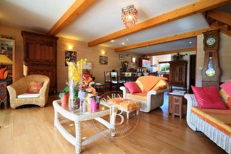 EXCLUSIVITÉ - VILLA AVEC PISCINE AU PORT DE LA TESTE, 4 CHAMBRES