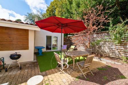 MAISON DE 5 PIÈCES AVEC PAVILLON D'INVITÉS À ARCACHON