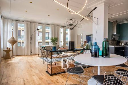 1. Appartement de prestige à vendre en plein centre d’Arcachon avec vue Bassin