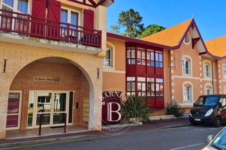 Appartement de luxe à Arcachon avec terrasse en bois et orientation plein sud