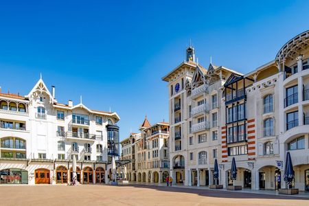VILLA ARCACHONNAISE À VENDRE PROCHE MARCHÉ D'ARCACHON PLACE DES MARQUISES ARCACHON