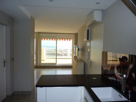 Appartement à acheter de 48 m2 à l'état exceptionnel, vue mer et grande terrasse idéal pied à terre à Arcachon