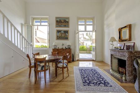 A VENDRE DANS UNE RÉSIDENCE DE BORD DE MER À ARCACHON, UN APPARTEMENT DE 3 CHAMBRES