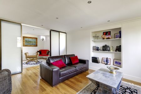 GRAND APPARTEMENT DE CENTRE VILLE AVEC TERRASSE À VENDRE SUR ARCACHON