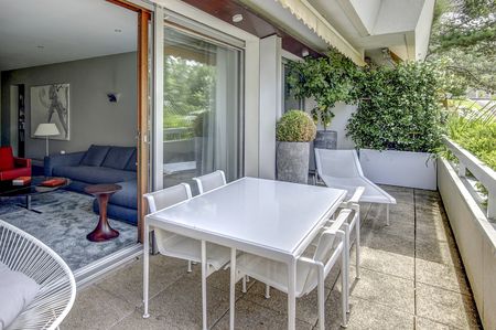 APPARTEMENT AVEC TERRASSE VUE SUR LA MER À VENDRE ARCACHON