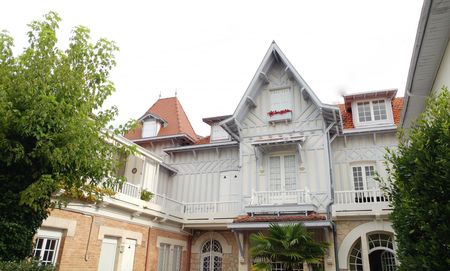 A VENDRE ARCACHON APPARTEMENT DE TYPE 3 ACCÈS DIRECT À LA PLAGE