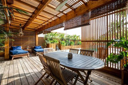 VILLA CABANE EN BOIS 5 CHAMBRES A VENDRE PORT OSTREICOLE BASSIN ARCACHON