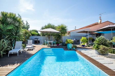 LA TESTE DE BUCH A VENDRE JOLIE VILLA AVEC JARDIN ET PISCINE