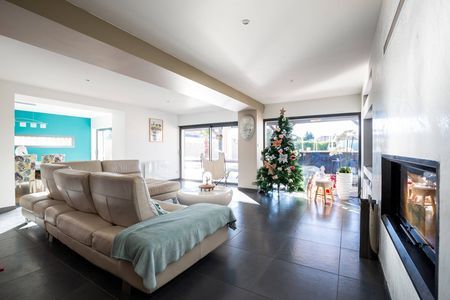 A VENDRE LA TESTE PROCHE MARCHÉ VILLA DE  5 CHAMBRES