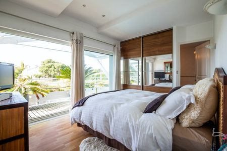 A VENDRE SUR LE PORT DE LANTON JOLIE VILLA DE 6 PIÈCES