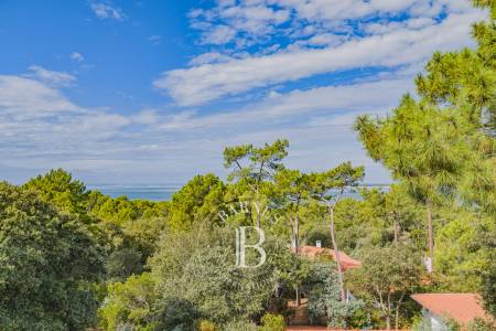 VILLA AU PANORAMA UNIQUE, DANS LE QUARTIER PRESTIGIEUX DE L'EDEN AU PYLA