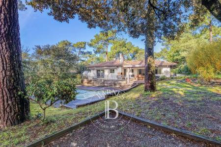 VILLA AVEC PISCINE À QUELQUES MÈTRES DE LA PLAGE AU PYLA-SUR-MER