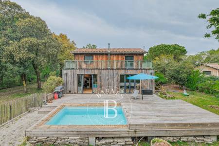 MAISON DE CAMPAGNE AVEC PISCINE ET DEUX STUDIOS INDÉPENDANTS SITUÉE À GUJAN-MESTRAS