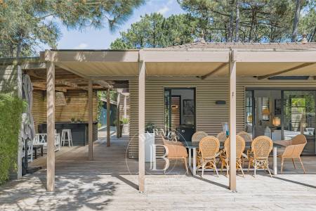 VILLA CONTEMPORAINE EN BOIS AVEC 4 SUITES ET PISCINE CHAUFFÉE DANS LE SECTEUR DES VALLONS DU FERRET