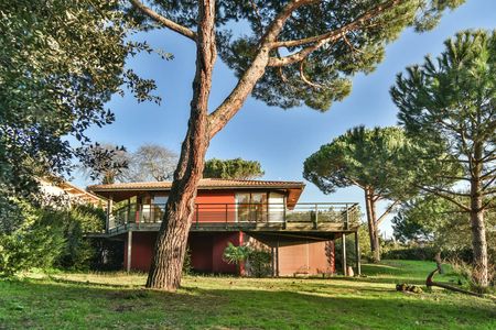 A VENDRE ARCACHON QUARTIER RÉSIDENTIEL PROCHE DE LA PLAGE VILLA AVEC ÉNORME POTENTIEL
