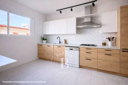 MAISON FAMILIALE AVEC 4 CHAMBRES, JARDIN ET GARAGE EN VILLE D’ÉTÉ À ARCACHON