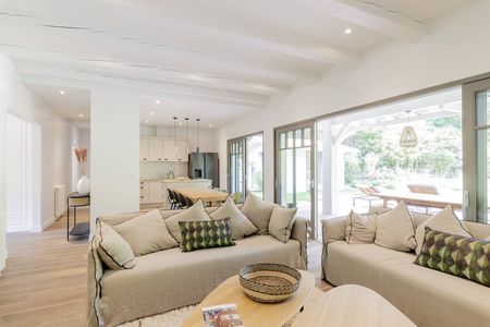 A VENDRE PROCHE PLAGE PEREIRE À ARCACHON JOLIE VILLA RÉNOVÉE AVEC PISCINE