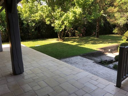 SUBLIME VILLA VENDUE PROCHE MOULLEAU