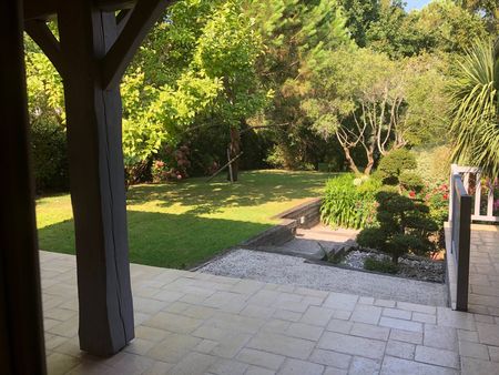 SUPERBE VILLA VENDUE PAR BARNES PYLA PROCHE PLAGE PEREIRE