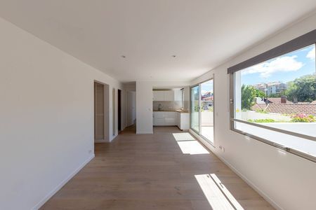 BEL APPARTEMENT LUMINEUX AVEC TERRASSE A VENDRE ARCACHON