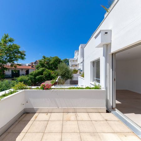 APPARTEMENT AVEC TERRASSE ET JARDINIÈRE A VENDRE ARCACHON PROCHE GARE