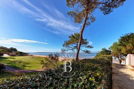 appartement rénové matériaux haut de gamme première ligne Arcachon