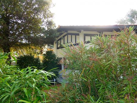JOLIE VILLA SITUÉE DANS LE TRÈS CHIC QUARTIER DU MOULLEAU ARCACHON 33120