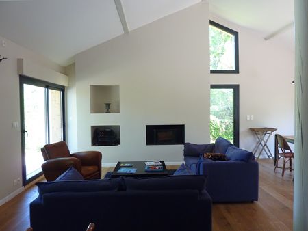 VILLA À VENDRE EN EXCELLENT ÉTAT CAR RÉNOVÉE EN 2013, QUARTIER CALME DES ABATILLES ARCACHON