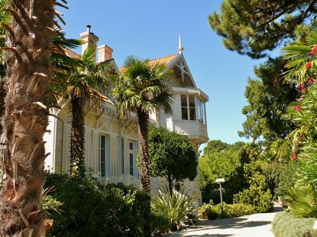 LES BELLES MAISONS DU BASSIN D'ARCACHON